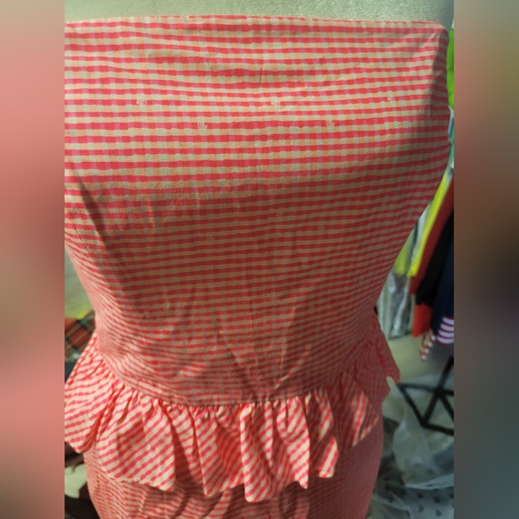 Lilly Pulitzer Fiesta Pink‎ Gingham Lowe Dress Strapless  Peplum Ruffle  size 6 - Picture 2 of 6
